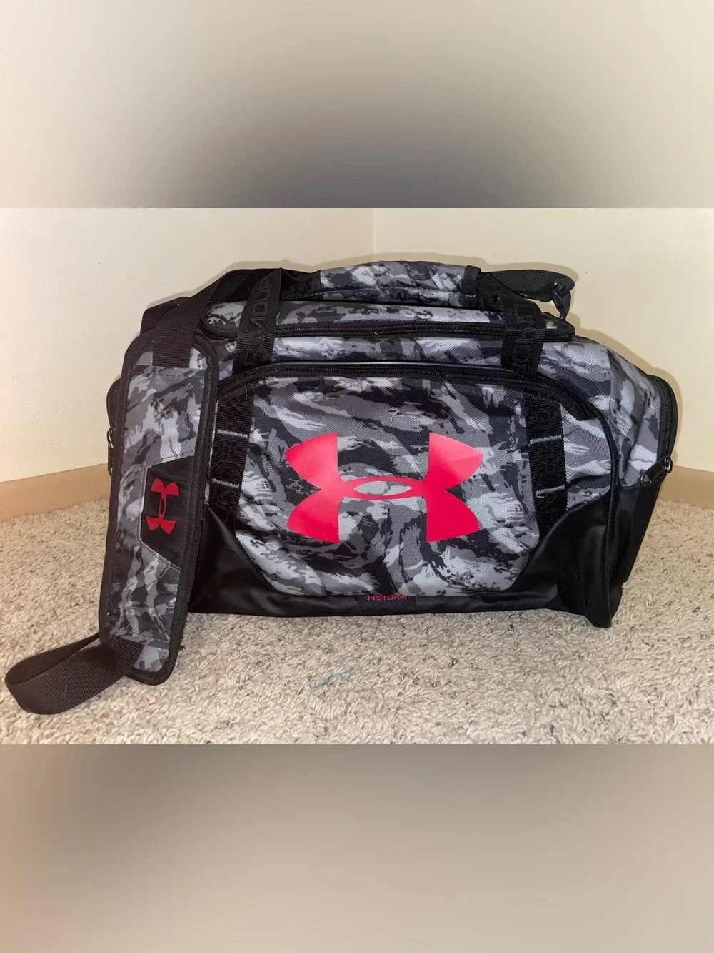 Under Armour Men’s Gray Camo Duffel Bag with Red Logo